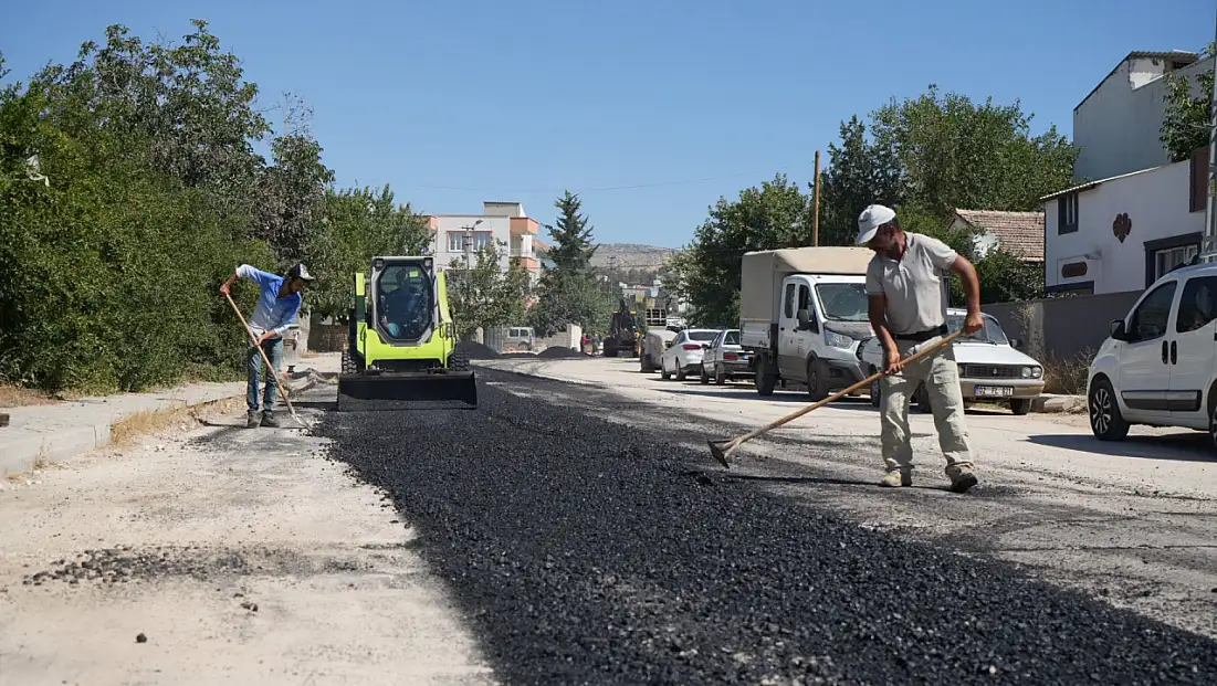 Adıyaman Belediyesi'nden Yeşilyurt Mahallesi'nde yol onarımı hamlesi