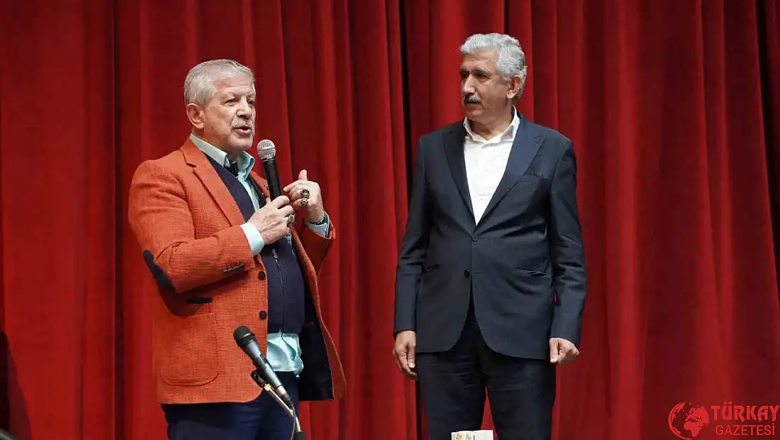 Kahta Belediyesi'nden 'Kozmik Yaşam' konferansı