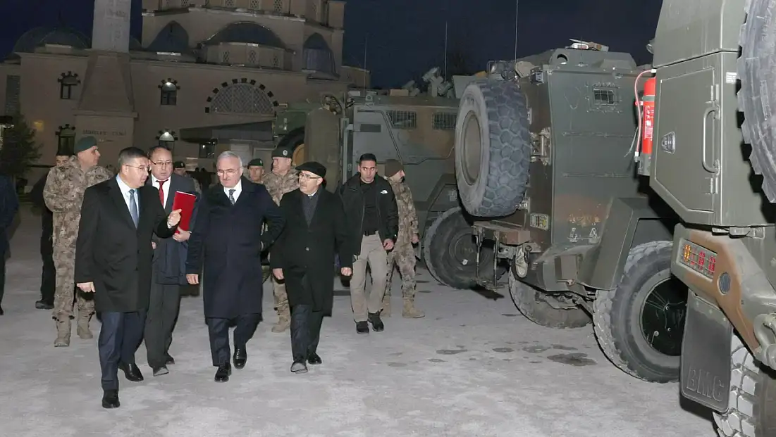 Özbekistan İçişleri Bakanı Toshpulatov Özel Hareket Başkanlığını ziyaret etti