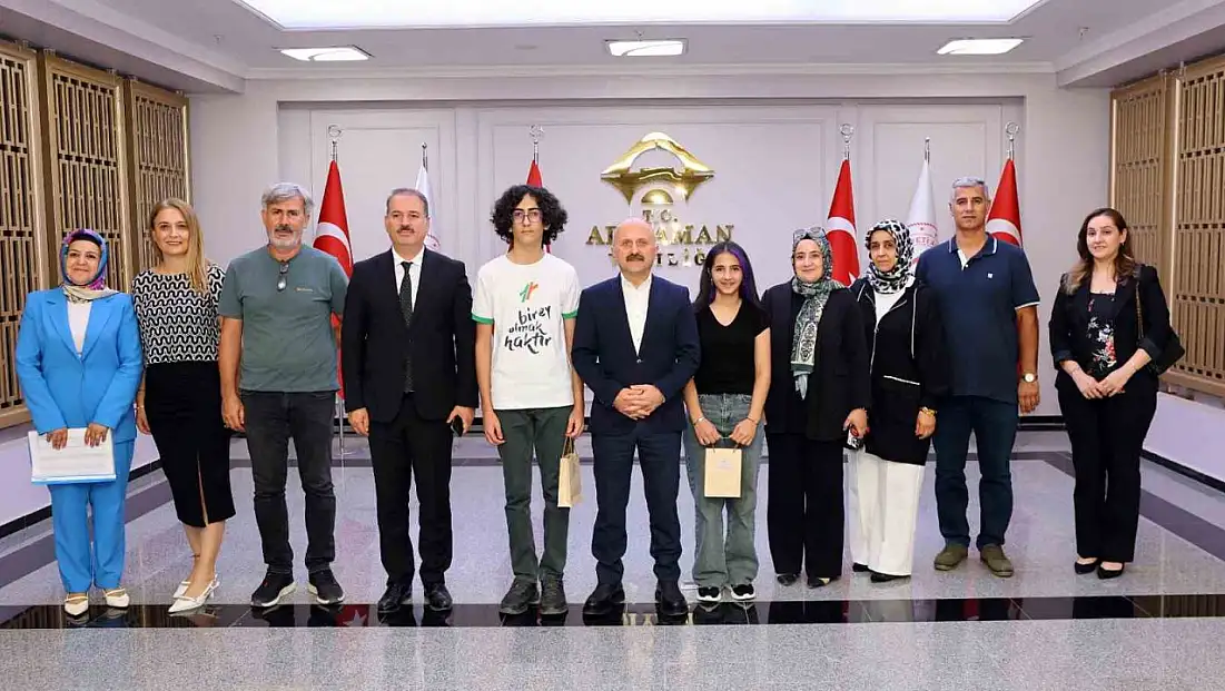 Vali Osman Varol, LGS şampiyonlarını ağırladı