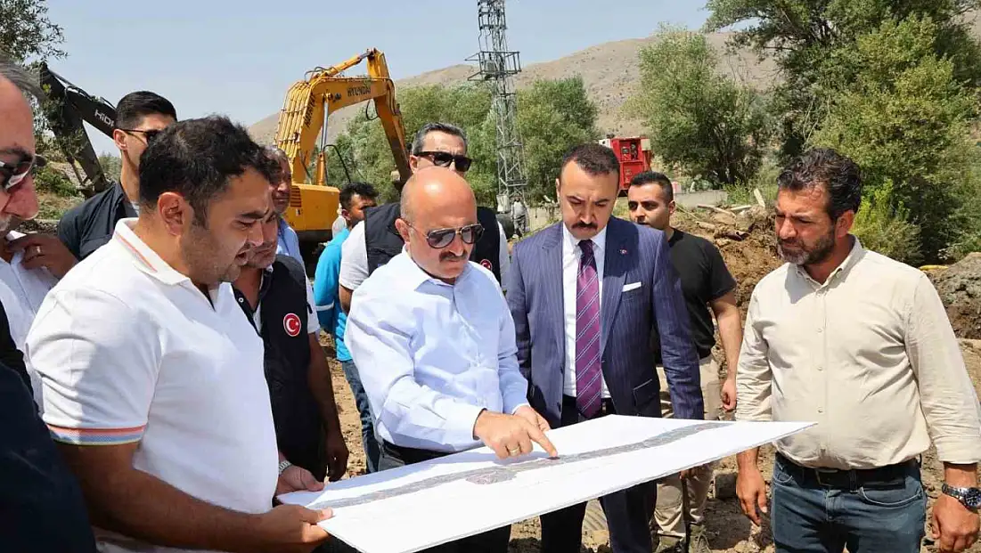 Vali Varol, Havşeri İsale Hattı'nda incelemelerde bulundu