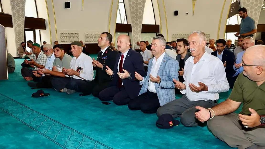 15 Temmuz Şehitleri için Meydan Camii Mevlid-i Şerif Programı düzenlendi