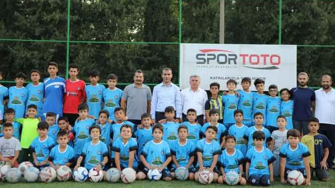 GSB Spor Okullarında Geleceğin Futbolcuları Yetişiyor