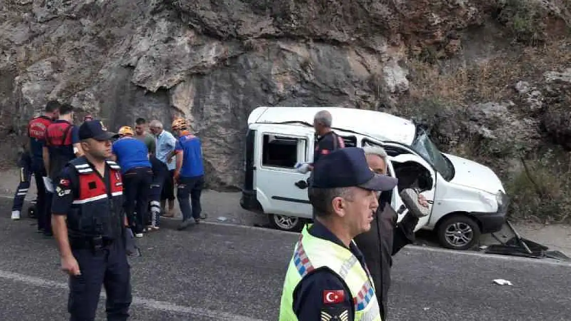 Adıyaman'daki Kazada 7 Kişi Yaralandı