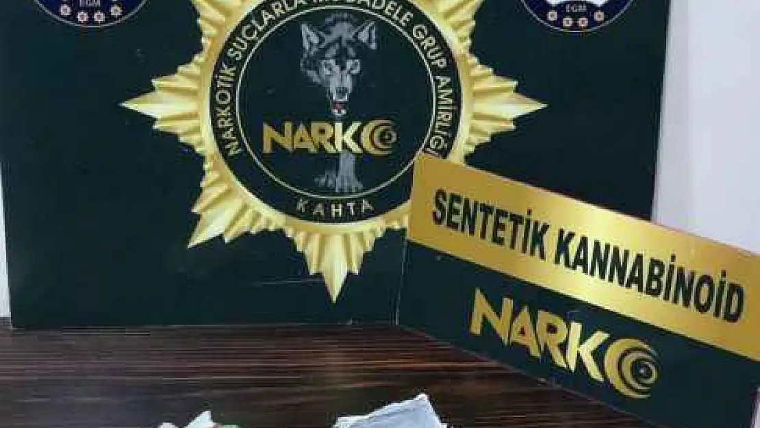 Kahta'da 2 Kişinin Üzerinde Uyuşturucu Çıktı Gözaltına Alındılar