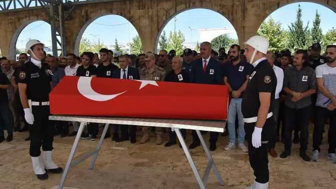 Polis Memuru Adıyaman'da Toprağa Verildi