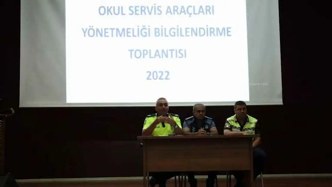 Minibüs Şoförlerine Trafik Kurallar Eğitimi Verildi