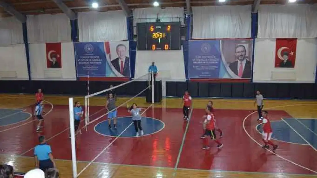 Öğretmenler Günü Anısına Voleybol Turnuvası