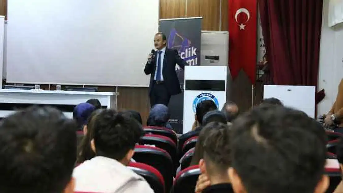 'Derdimiz Gençlik, Dermanımız Gençlik'