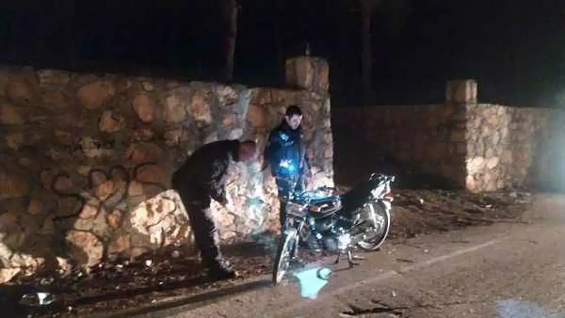 Polisi Harekete Geçiren Plakasız Motosiklet