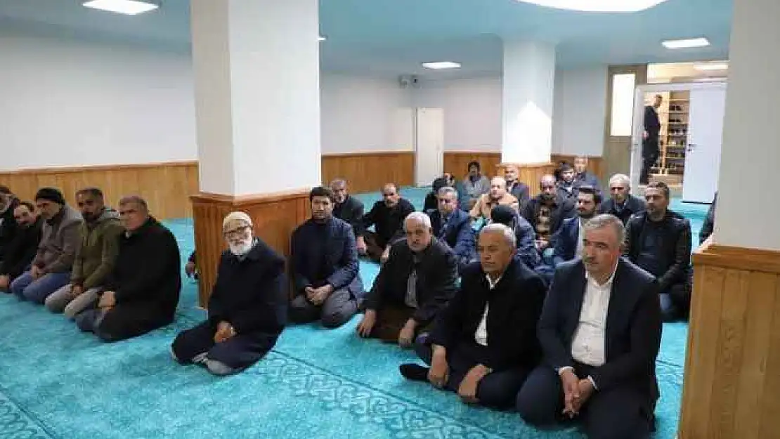 100. yıl Camii ibadete açıldı