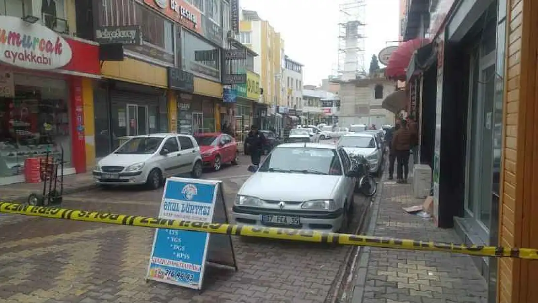 Adıyaman'da iki grup arasında bıçaklı kavga: 2 yaralı, 2 gözaltı - Videolu Haber