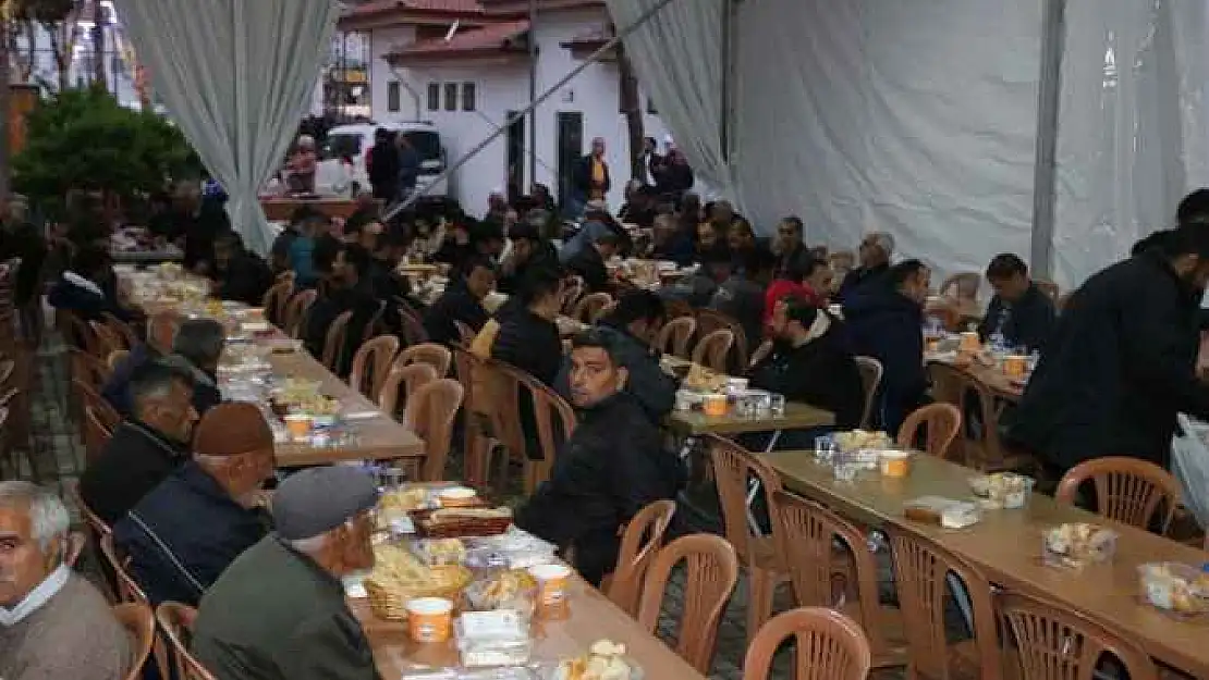 Adıyaman'da 70 Noktada İlk İftar Açıldı