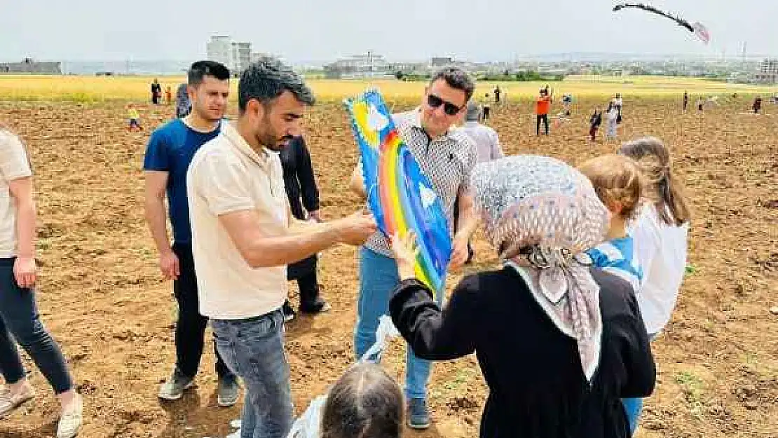 Uçurtma Şenliği Renkli Görüntülere Sahne Oldu