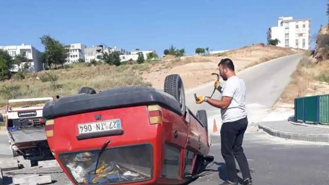 Kontrolden Çıkan Otomobil Takla Attı: 4 Yaralı