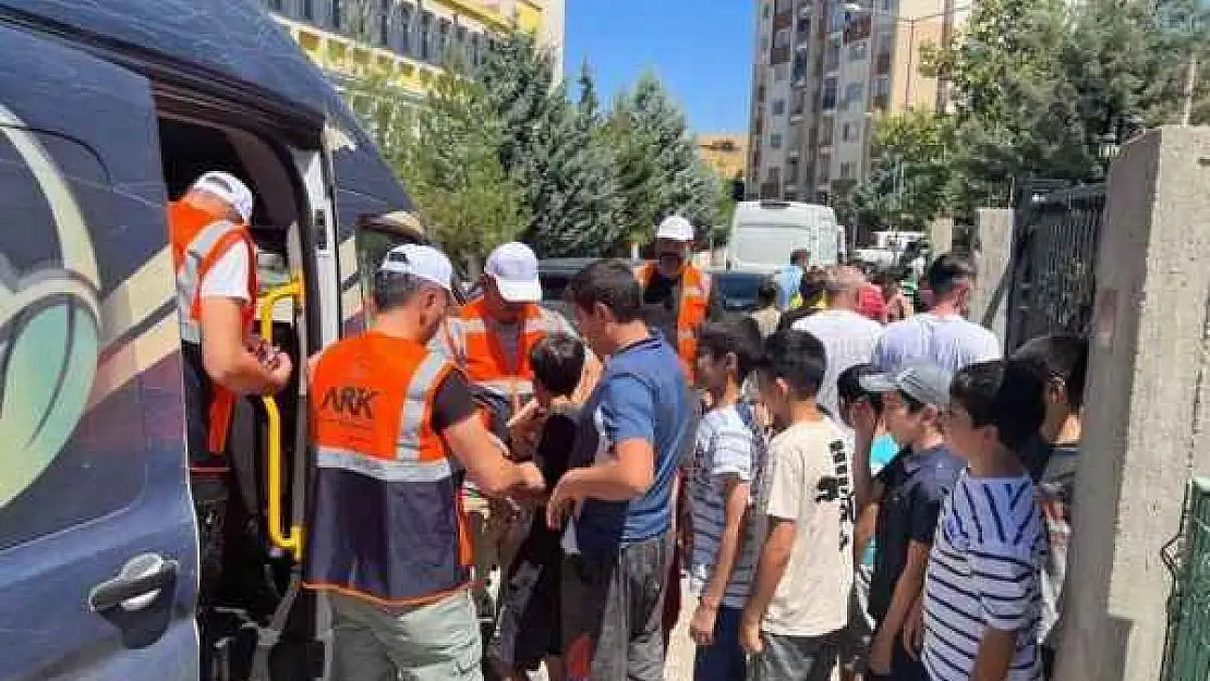 Altınordu Belediyesi, deprem bölgesindeki vatandaşları unutmadı