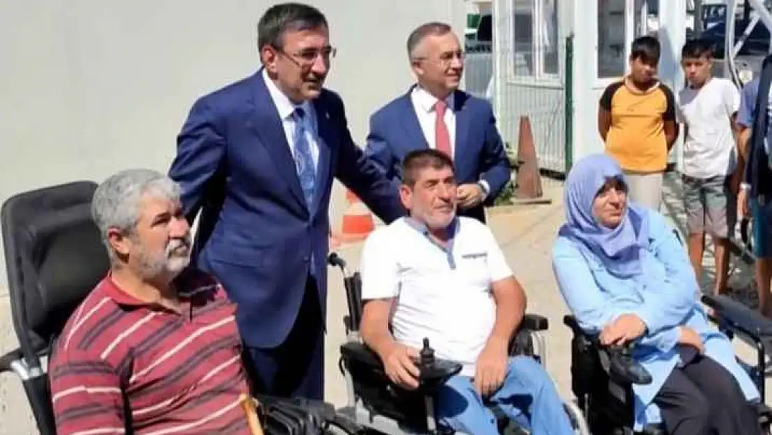 Yılmaz, Nurdağı'nda İncelemelerde Bulundu