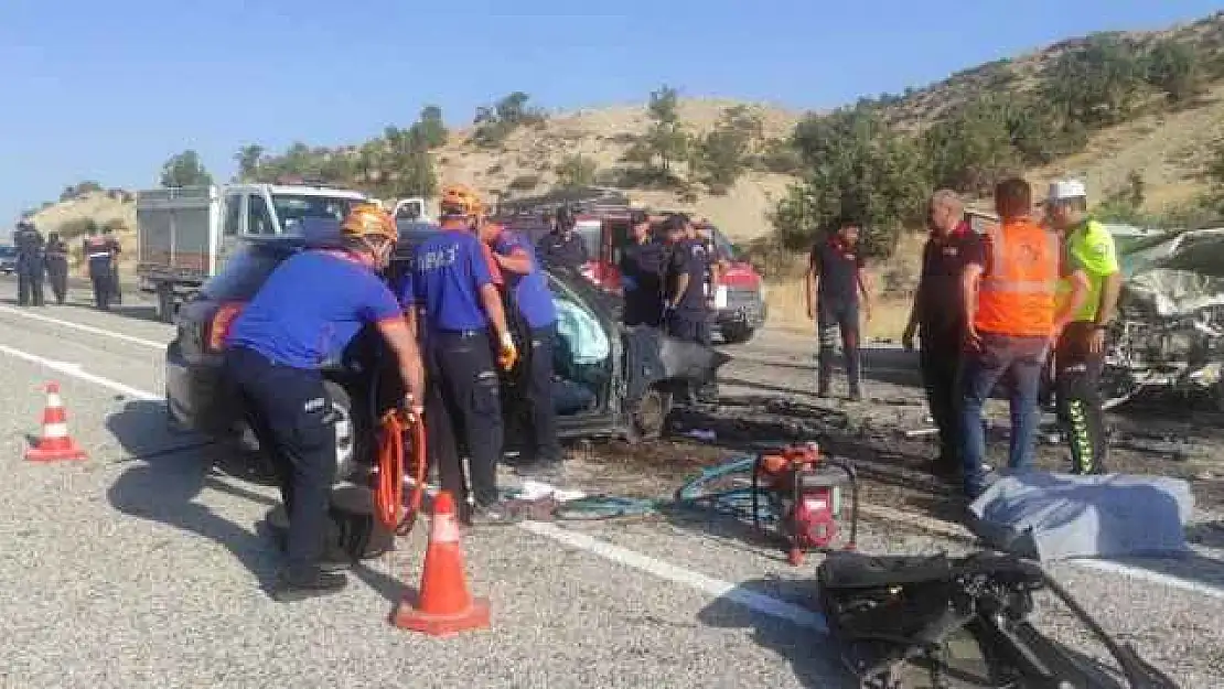 Adıyaman'da Trafik Kazası: 4 Ölü, 3 Yaralı