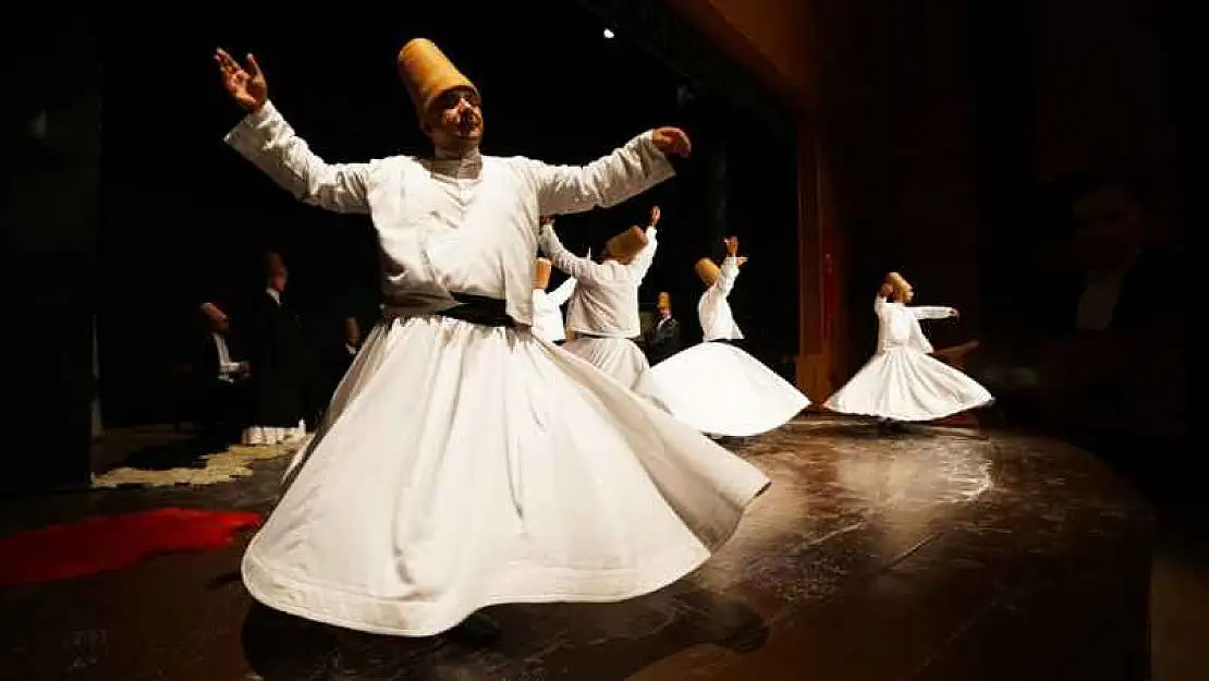 Mevlana'nın Vuslatının Yıl Dönümünde Sema Gösterisi