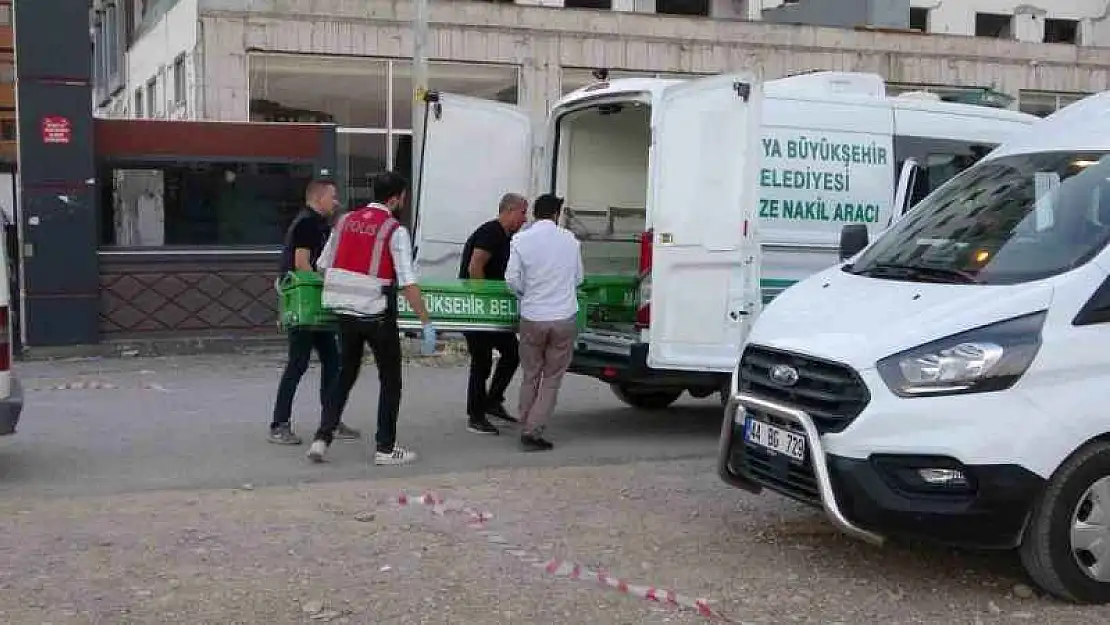 Kayıp Diş Hekimi Yol Kenarında Ölü Bulundu