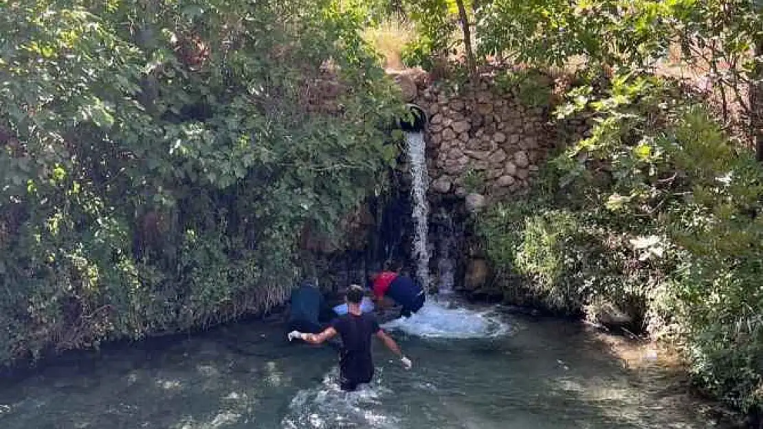 Şelaleye Düşen Yaşlı Adam Hayatını Kaybetti