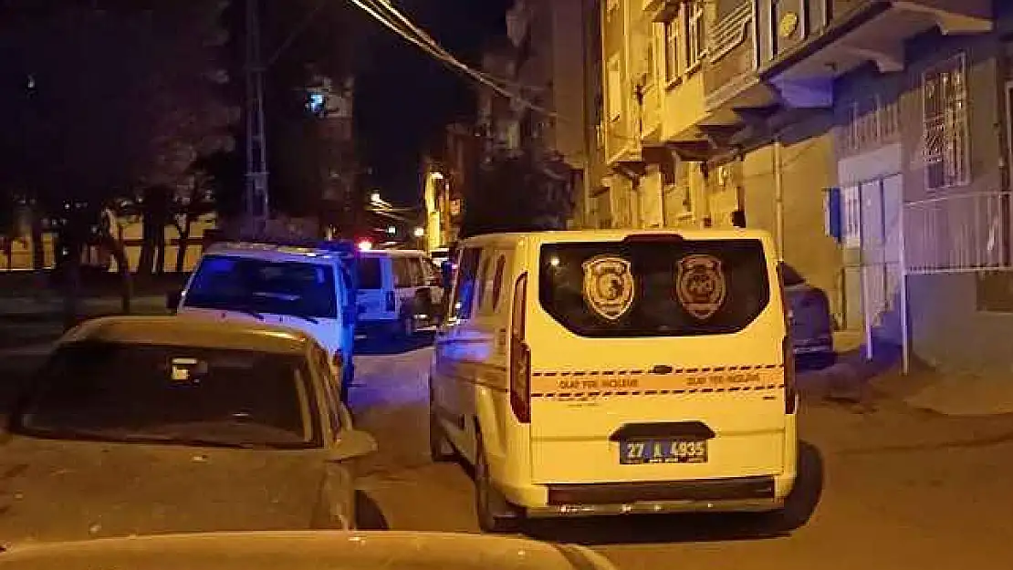 Husumetli iki grup arasında silahlı kavga: 1 ölü, 1 yaralı