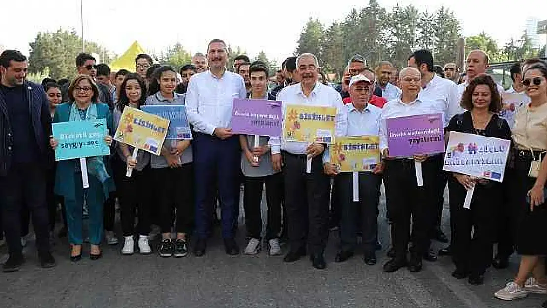 Avrupa Hareketlilik Haftasının son gününde farkındalık yürüyüşü