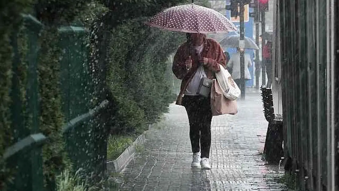 Meteoroloji'den Sağanak Yağış Uyarısı