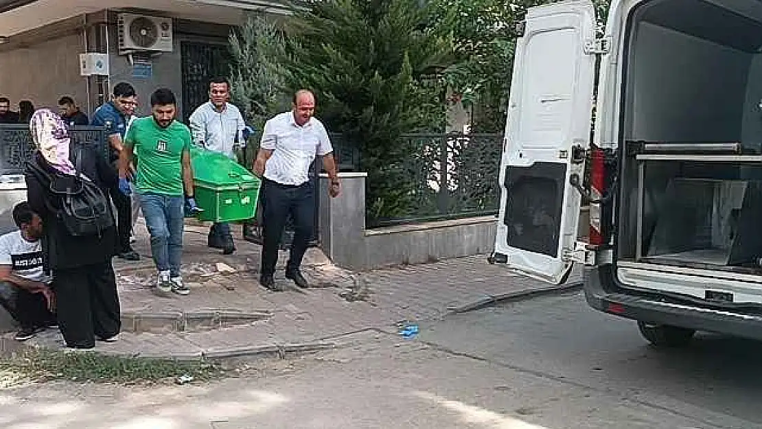 Kız Arkadaşının Evini Basan Şahıs Dehşet Saçtı: 2 Ölü, 1 Yaralı