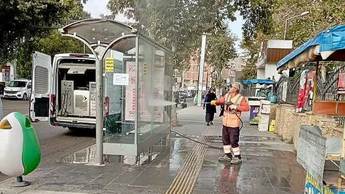 Adıyaman Belediyesi'nden Temizlik Mesaisi