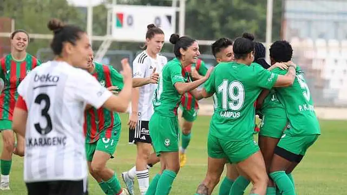 Amedspor Kadın Futbol Takımı, Beşiktaş'ı 1-0 Mağlup Etti