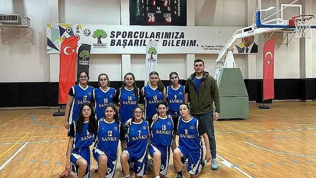 Sanko Okulları Basketbol Takımı İl İkincisi Oldu