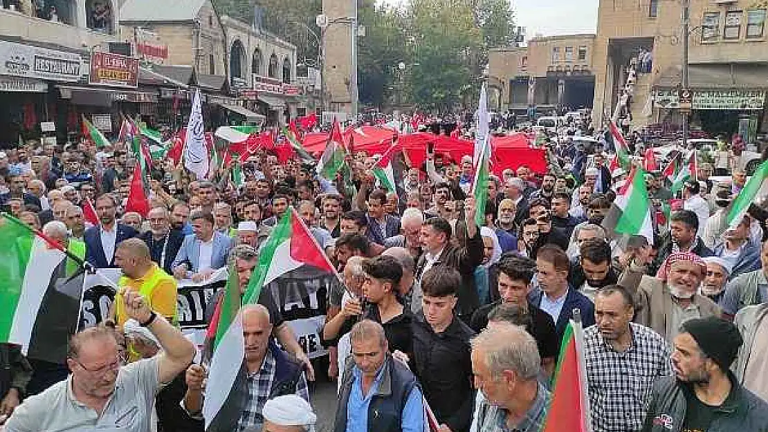 Binlerce Kişi Filistin İçin Yürüdü