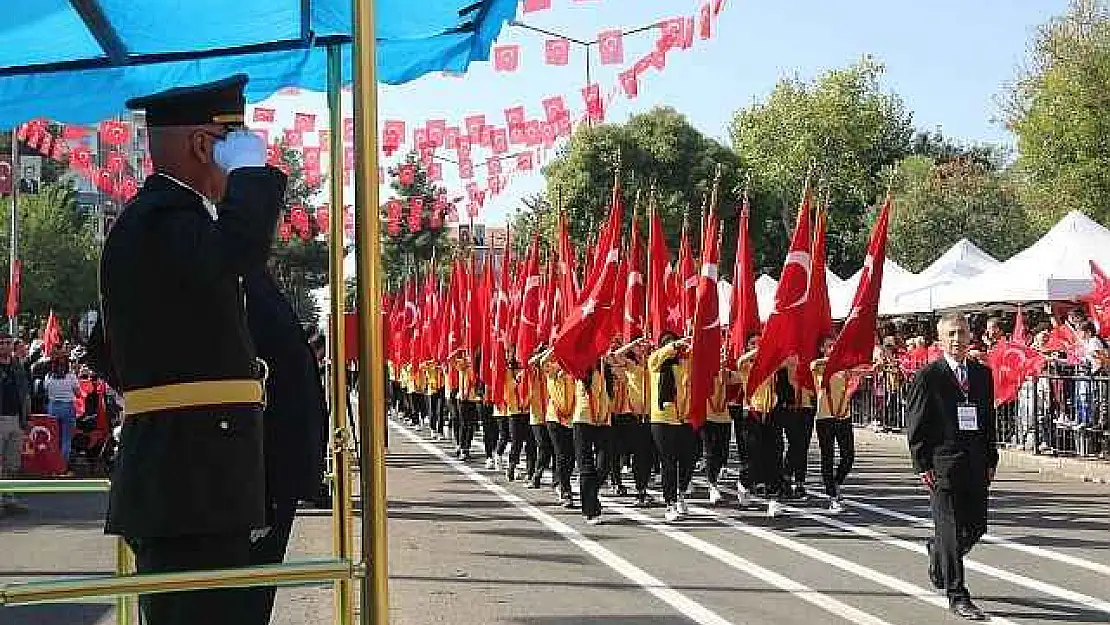 Güneydoğu'da Cumhuriyet'in 100'üncü Yılı Coşkuyla Kutlandı