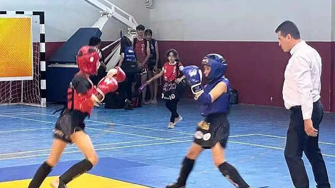 Besni'de Muay Thai Heyecanı Yaşandı