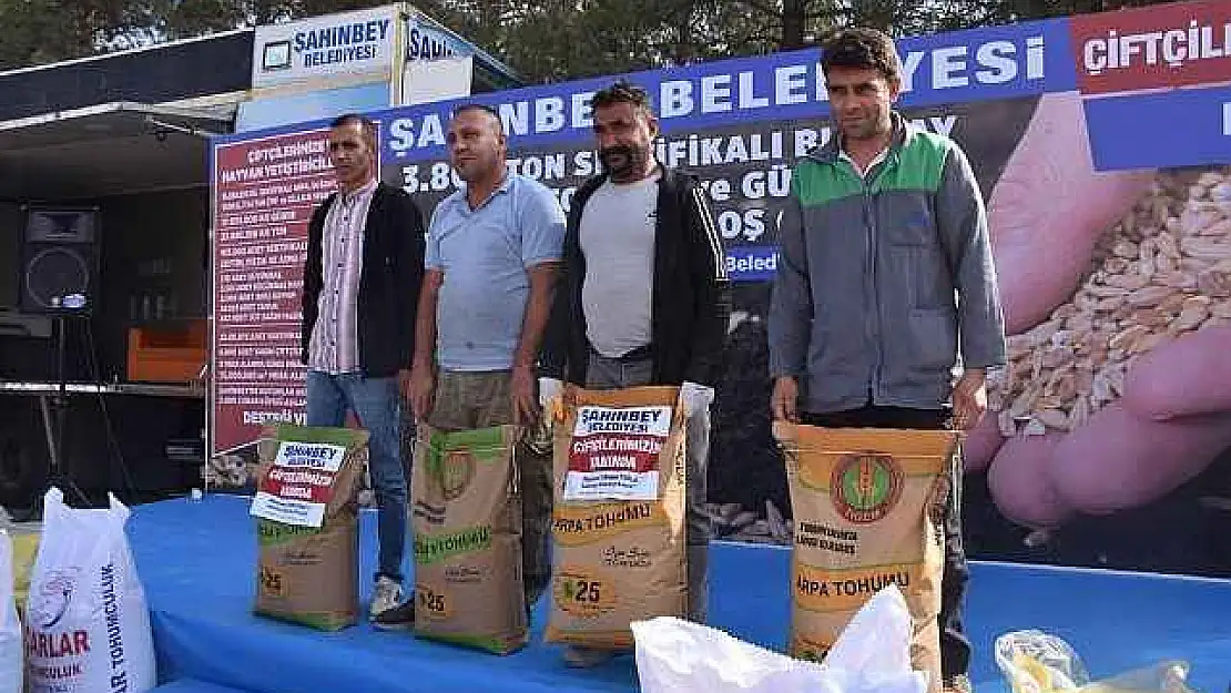 Şahinbey Belediyesi'nin buğday-arpa tohumu ve gübre desteği devam ediyor