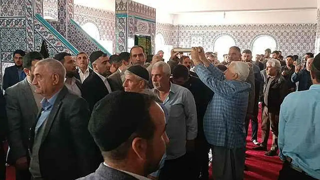 Dicle'de iki aile arasındaki 47 yıllık husumet barışla bitti