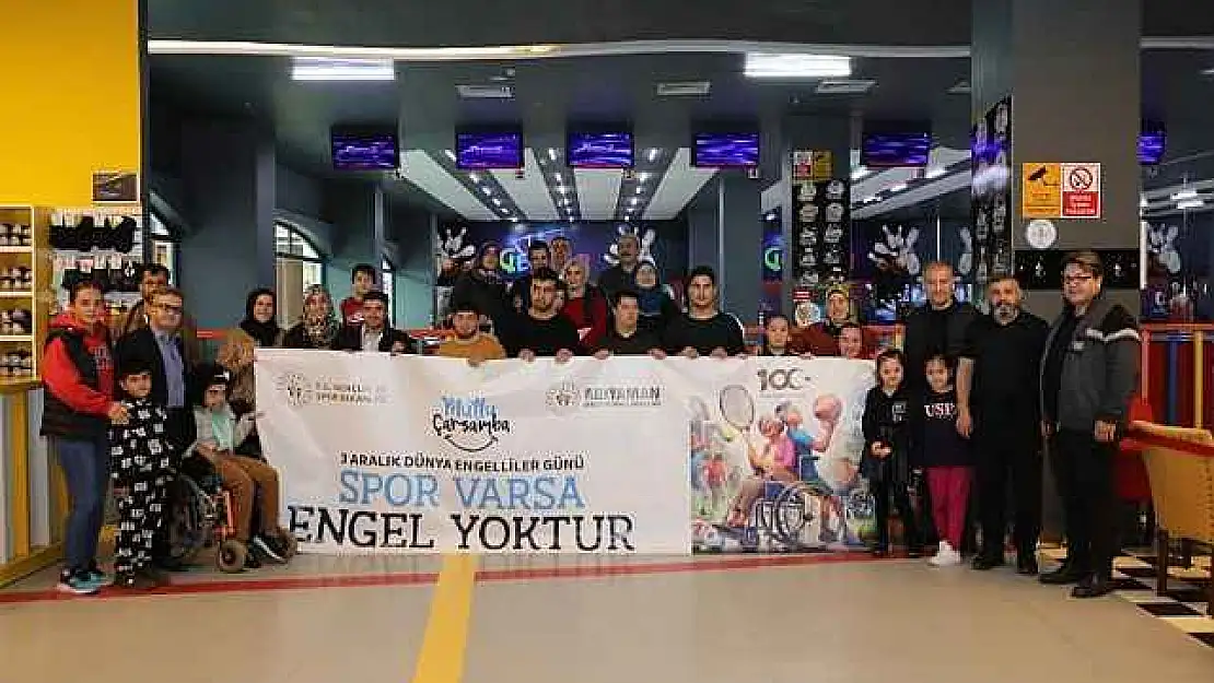 Özel sporcular bowling oynayarak eğlendi