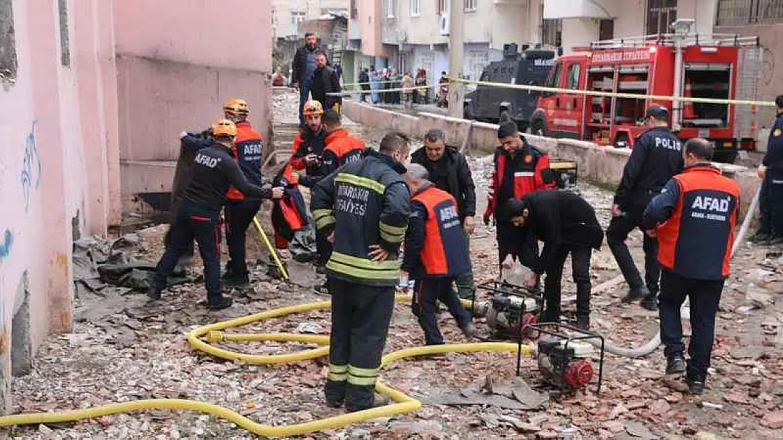 Diyarbakır'da su birikintisinde 'bebek var' iddiası ekipleri harekete geçirdi