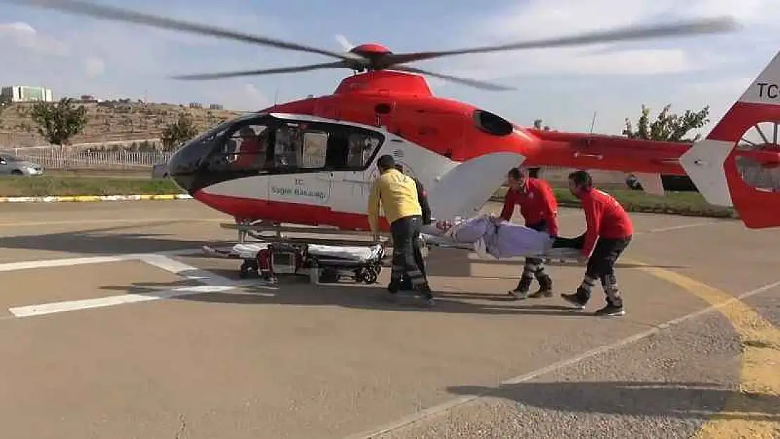 Şırnaklı hasta ambulans helikopter ile Şanlıurfa'ya getirildi