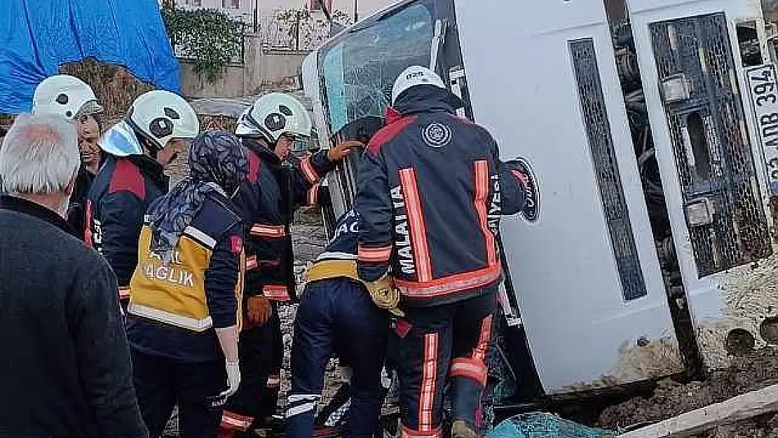 Kuyuya düşen köpek kurtarıldı