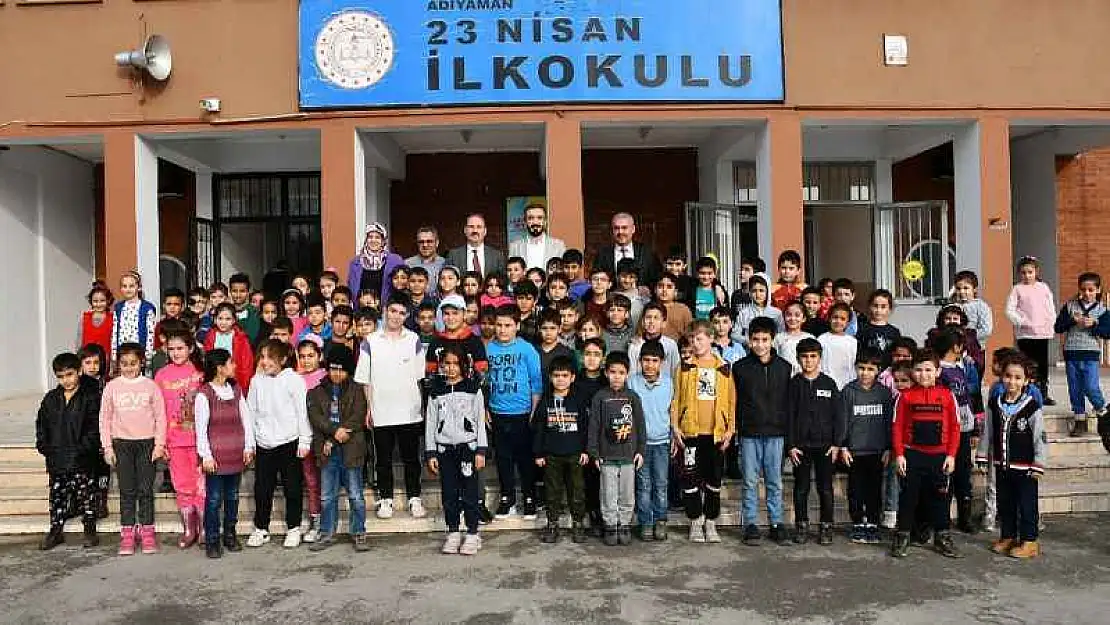 ATSO'dan Öğrencilere Kırtasiye Yardımı