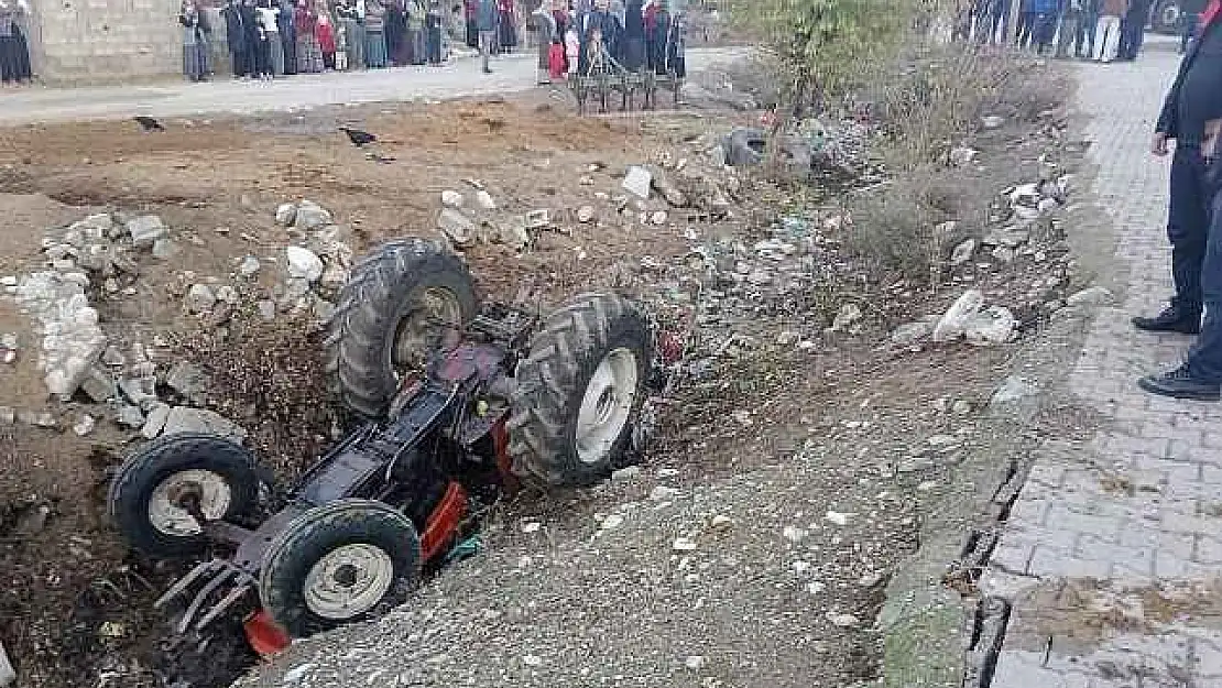 Adıyaman'da traktör devrildi: 1'i ağır 2 yaralı