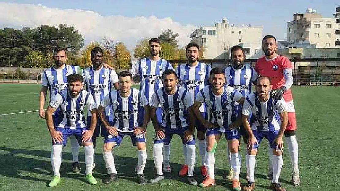 Şampiyonluk mücadelesi veren Öz İdil Spor, Cizre Nuh Sporu 6-1 yendi