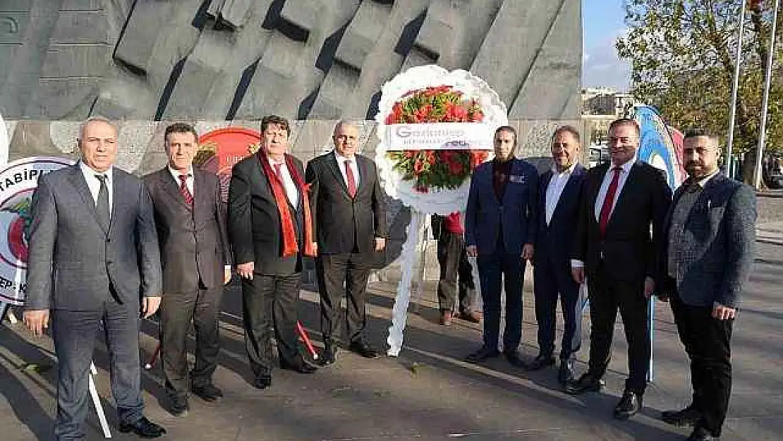 Gaziantep'in 102. Kurtuluş Yıldönümünde Gaziantep Dernekleri Federasyonu'ndan anlamlı ziyaret