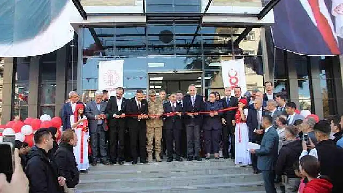 Bakan Yardımcısı Yazgı, Cizre'de kütüphane açılışına katıldı