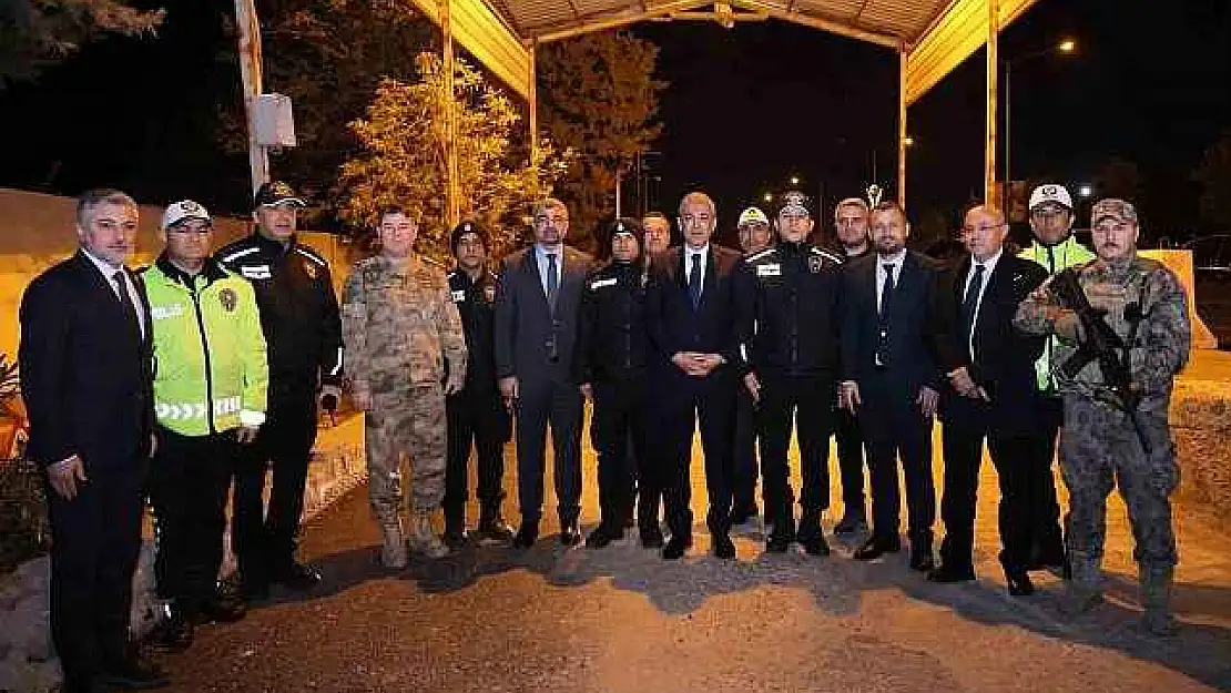 Mardin Valisi Akkoyun görevi başındaki personeli ziyaret etti