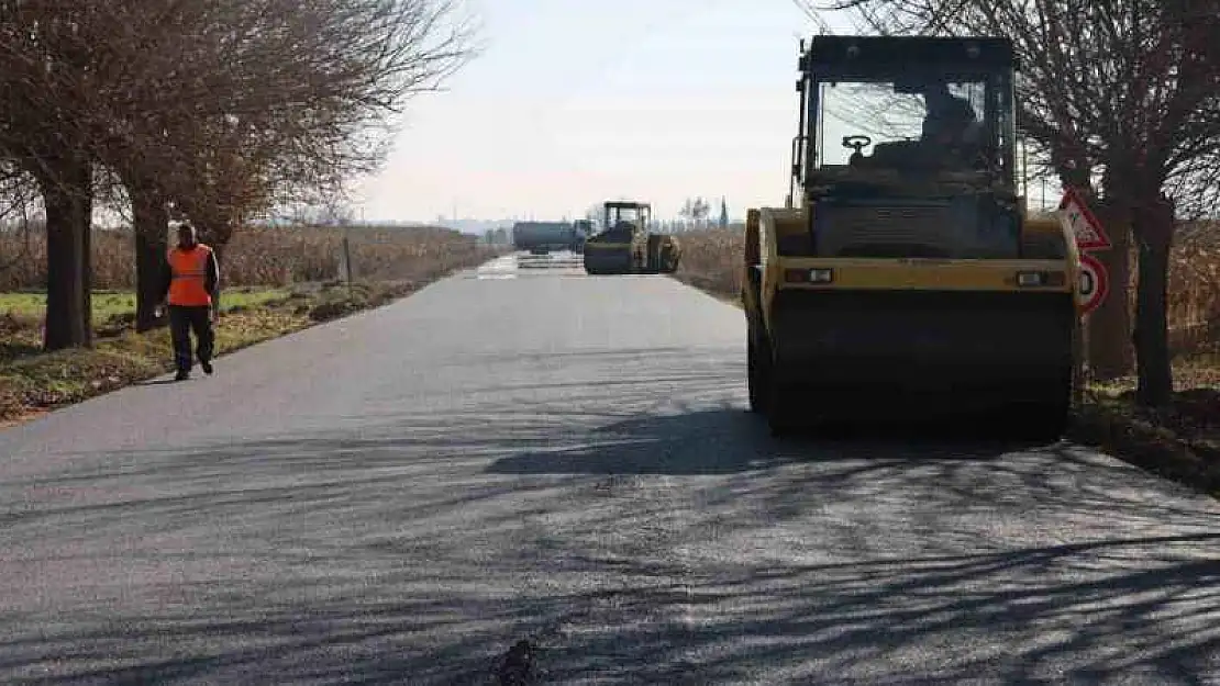 Bostancı grup yoluna sıcak asfalt döküldü