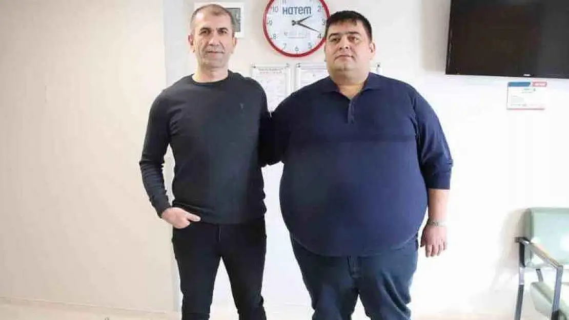 220 kiloyla girdiği mide ameliyatının ardından 15 günde 15 kilo verdi