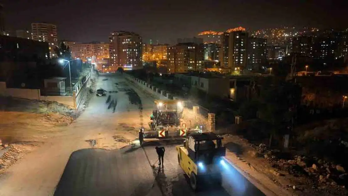 Mardin'de asfalt serim çalışmaları devam ediyor